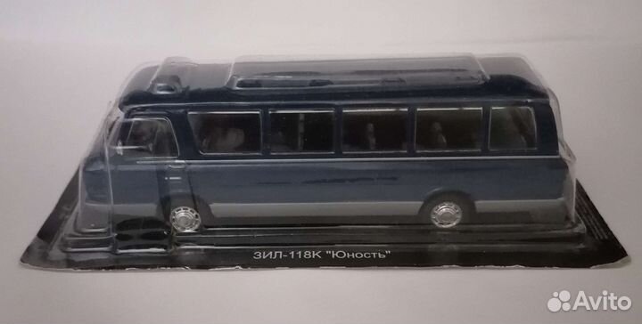 Модель автомобиля 1:43