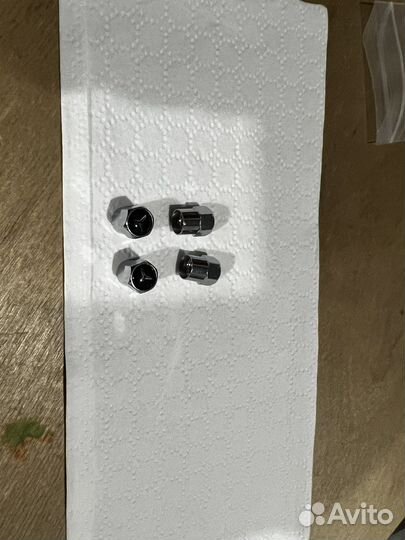 Колпачки на ниппель Mercedes