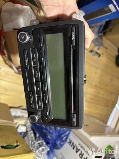 Автомагнитола volkswagen 1K0 035 186 AA