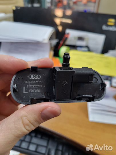 Форсунка омывателя Audi Q7 4L