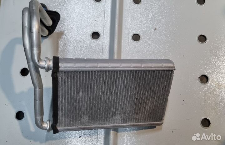 Радиатор печки Toyota Harrier ZSU60W