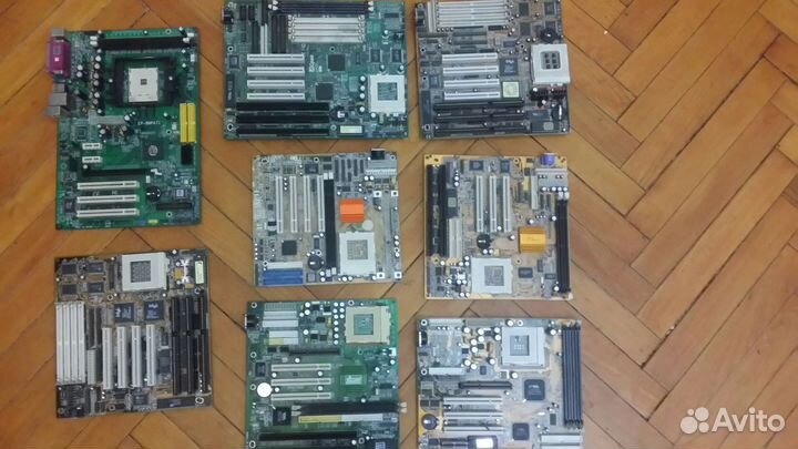 Компьютерные запчасти Ретро