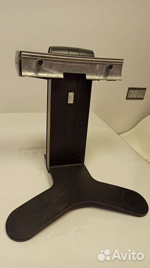 Крепление для трех мониторов