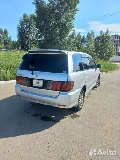 Nissan Bassara, 2000