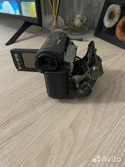 Камера Sony DCR HC38