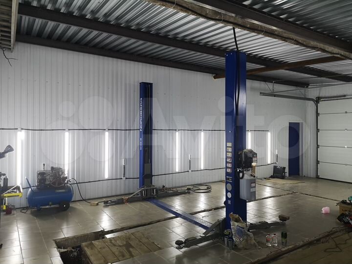 Гараж, > 30 м²