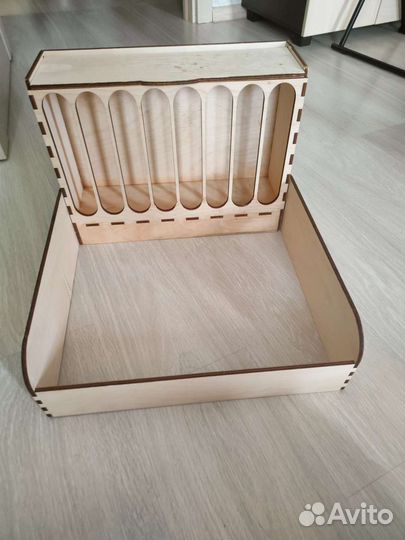 Сенник деревянный