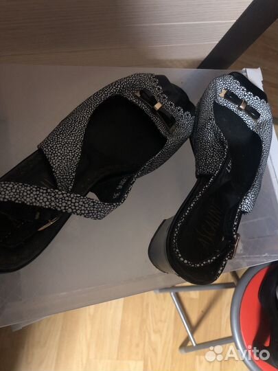 Босоножки Аскалини (Ascalini)