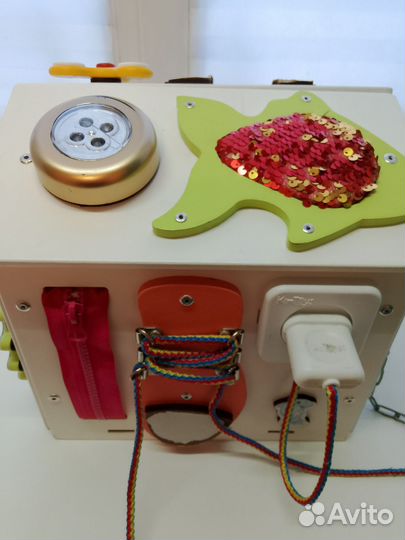 Бизиборд домик