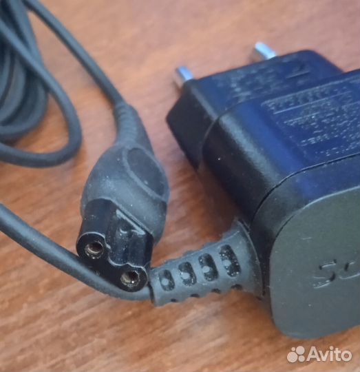 Зарядка для Philips HQ850 8V