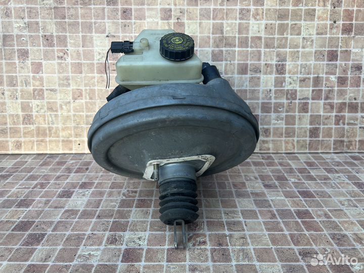 Вакуумный усилитель тормозов mercedes W202