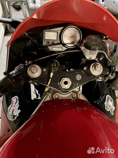 Yamaha R6