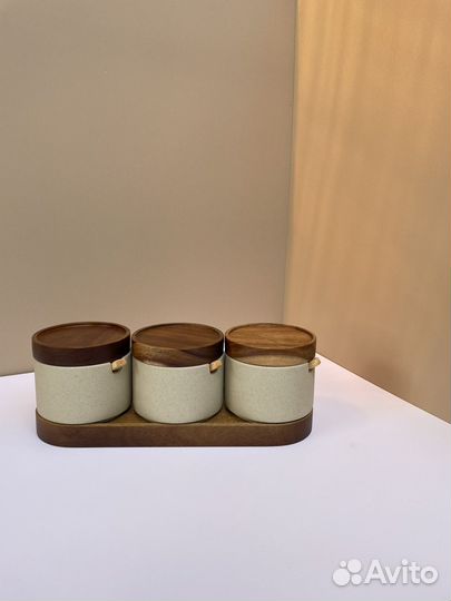 Емкость для хранения сыпучих