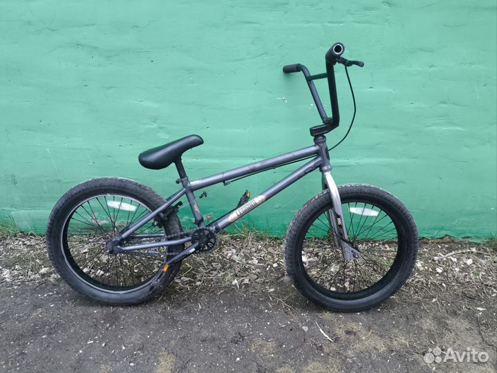 Трюковой велосипед BMX