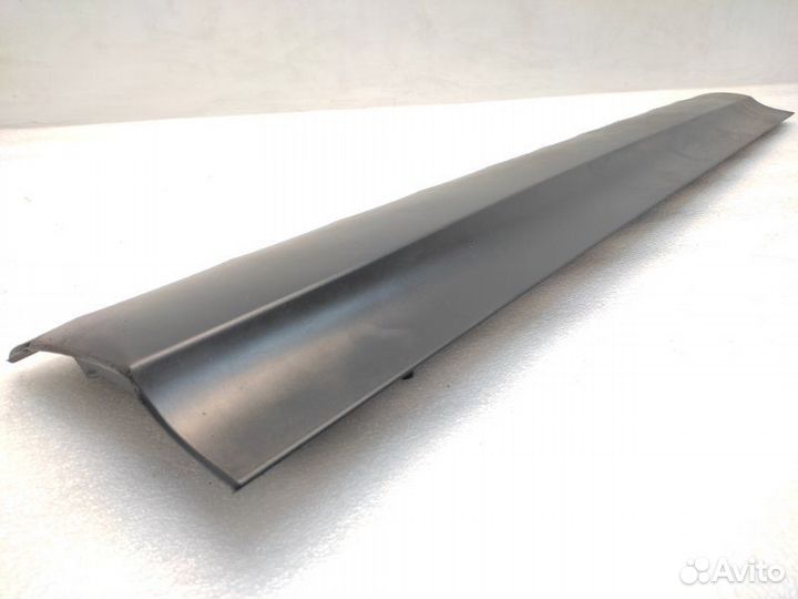 Накладка двери передняя левая Land Rover Discovery