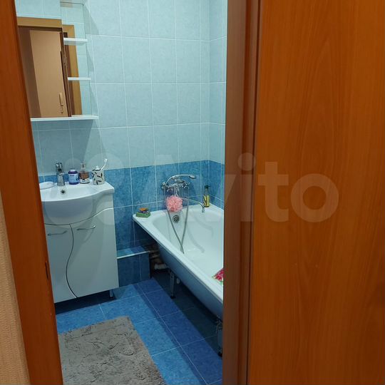 2-к. квартира, 70 м², 8/12 эт.