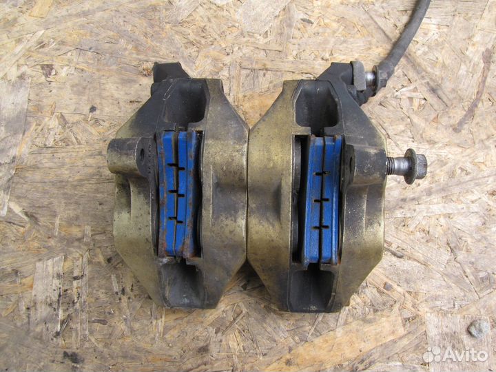 Суппорты передние Yamaha FZS600 fazer Brembo