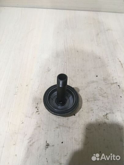 Крышка масляного радиатора Ауди А6 С5 2.5 AKN AFB