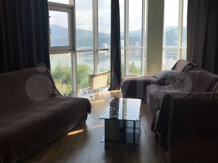 2-к. квартира, 65 м², 2/17 эт.