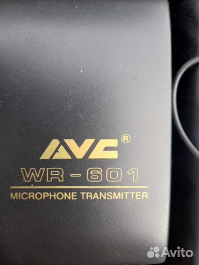 Радиопетличка AVC WR-601