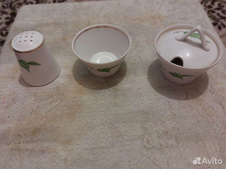 Набор посуды Дулевского фарфорового завода