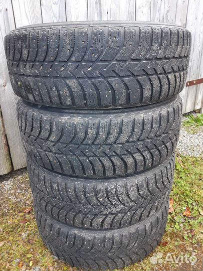 Bridgestone Ice Cruiser 5000 205/60 R16 92T
