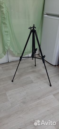 Мольберт тренога