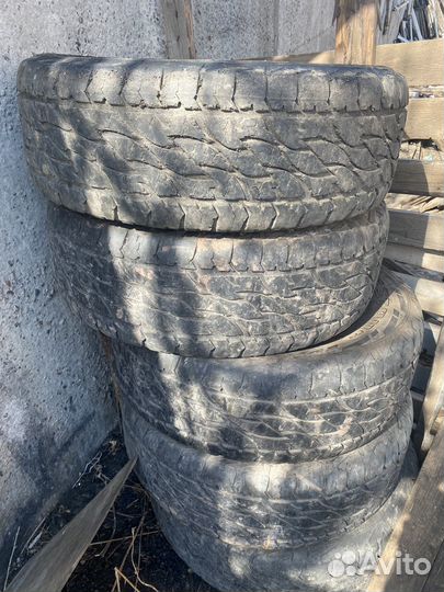 Bridgestone Dueler A/T 275/65 R17