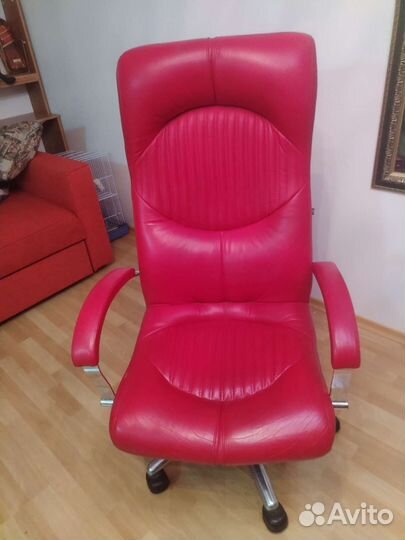 Компьютерное кресло