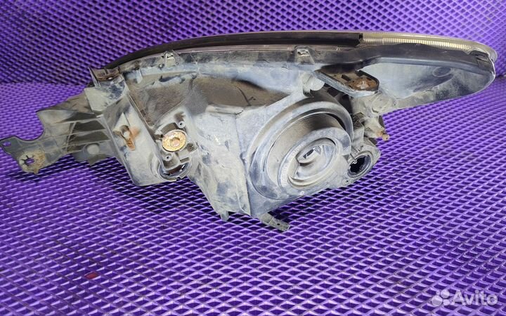 Фара передняя правая Mitsubishi Lancer 9