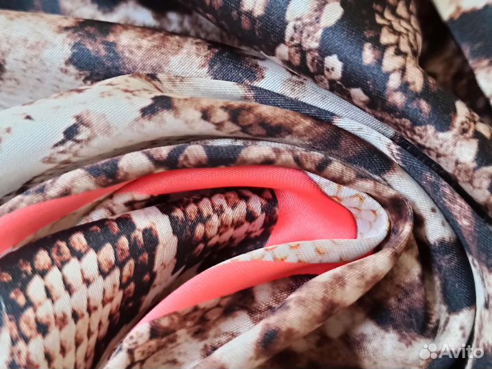 Платок Шелковый Roberto Cavalli ручная подшивка