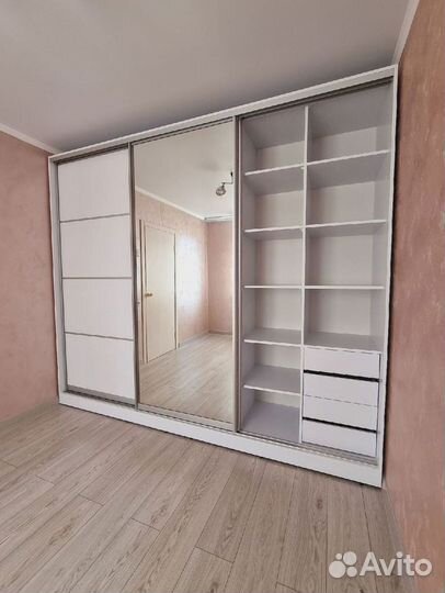 Шкаф стенка