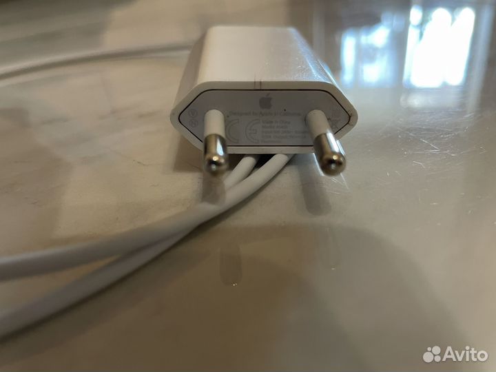 Зарядка для iPhone