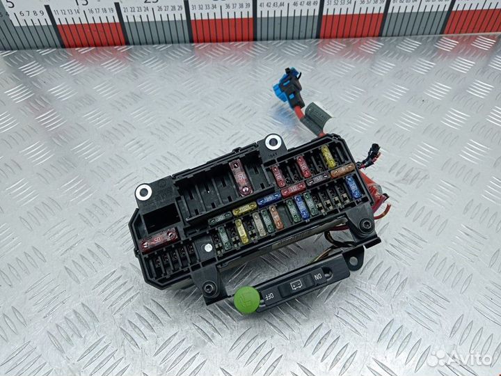 Блок предохранителей BMW 7 E65/E66/E67 2002