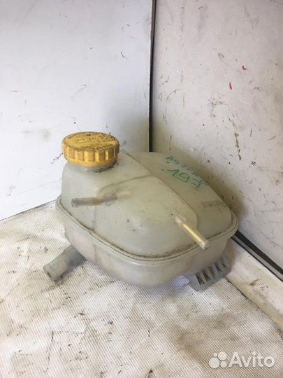 Бачок расширительный Opel Astra