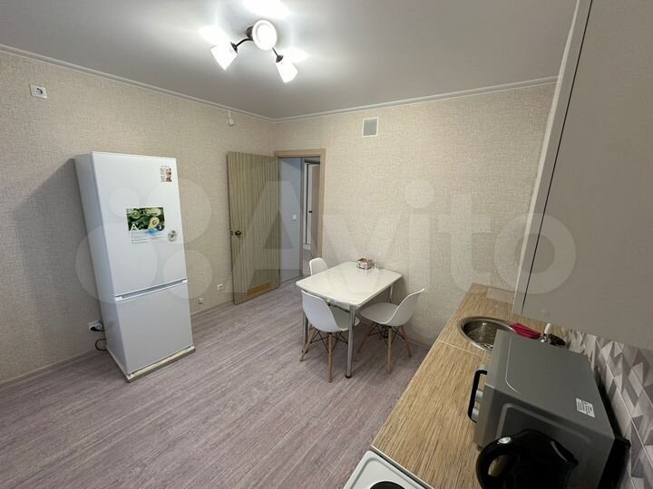 1-к. квартира, 38 м², 11/16 эт.