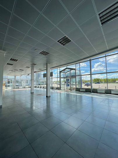 Комплекс зданий автосалонов, 4853 м²