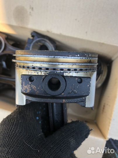 Поршни с шатунами 6g72 pajero 2