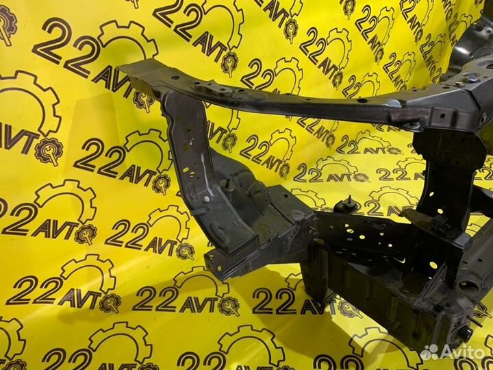 Рамка радиатора Toyota Harrier GSU30W 2grfe