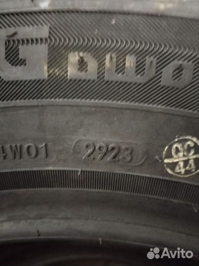 DoubleStar DW01 225/65 R17 Q