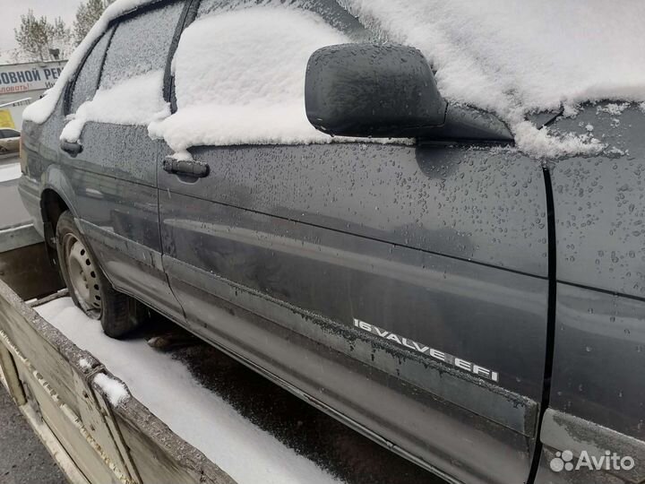 Тойота терцел, терсел. Дверь правая передняя