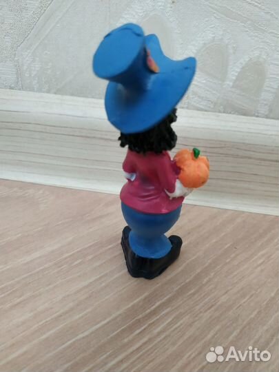 Сувенир, фигурка 