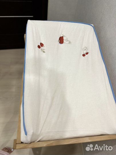 Пеленальный столик IKEA с матрасом