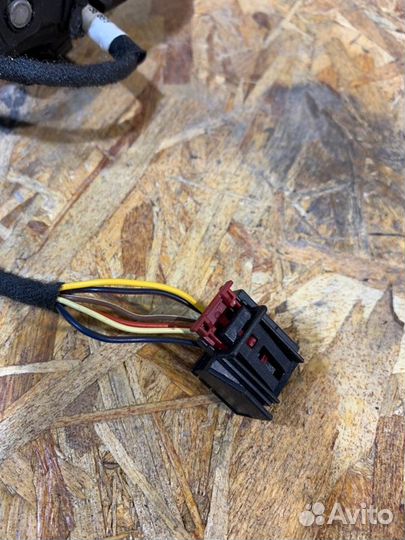 Зеркало переднее левое Volkswagen Tiguan 2007-2016