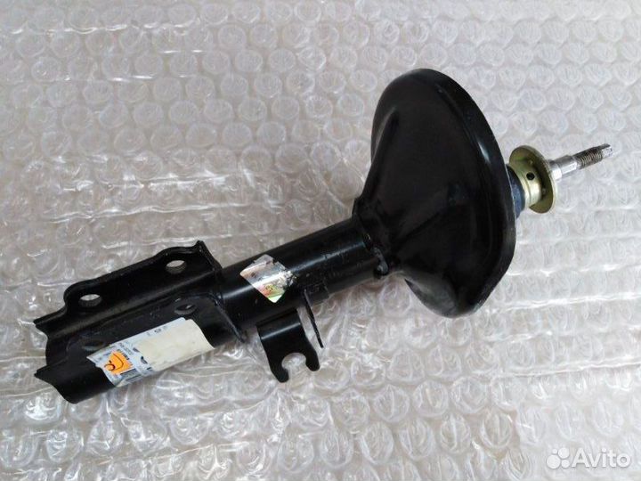 Амортизатор подвески передний правый Kia Spectra