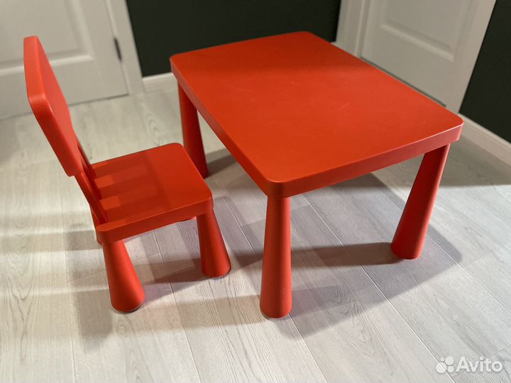 Детский стол и стульчик Икеа
