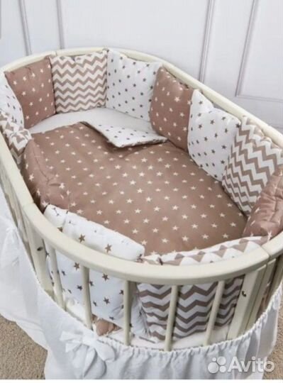 Комплект в кроватку новый