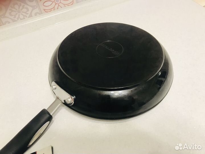 Cковорода aeternum новая