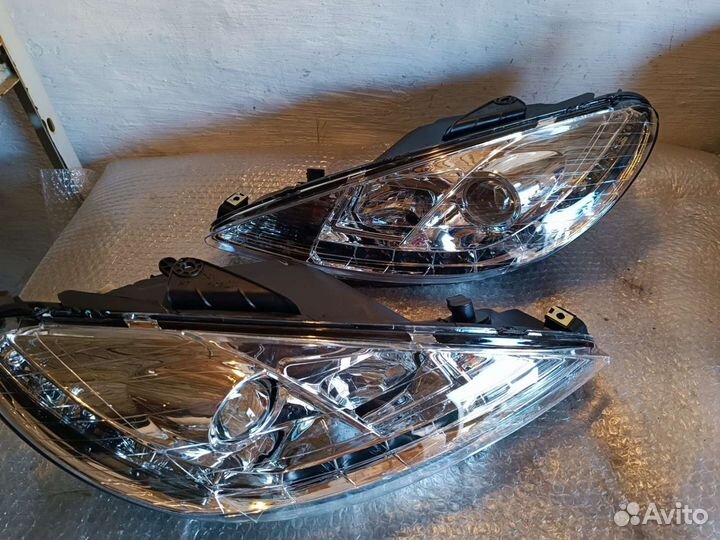 Фары Peugeot 206