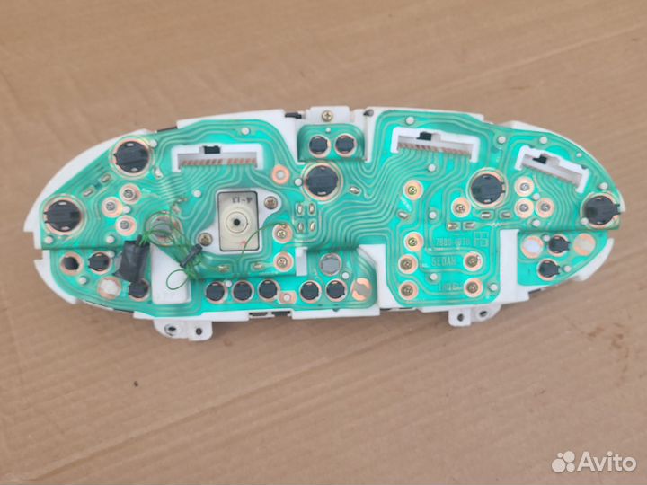 Панель приборов (щиток) Hyundai Lantra J2 95-2000